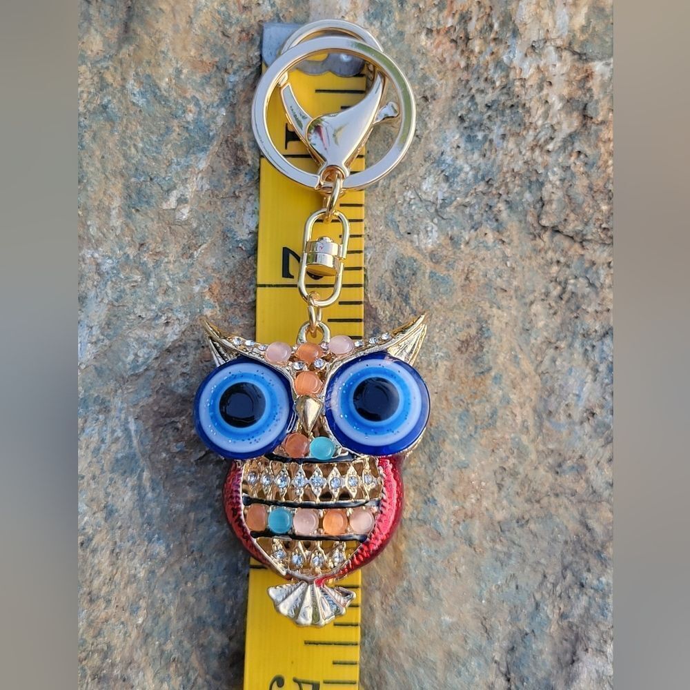 Crystal Owl Keychain - Picture 2 of 6